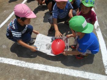 風船運びゲーム あゆみ保育園のブログ あゆみっこ