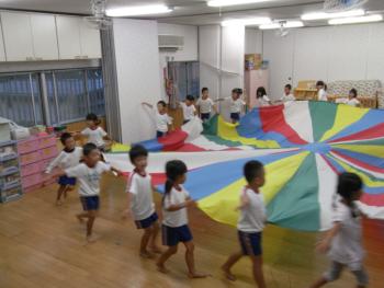 うさぎのパラバルーン 年中４歳児 あゆみ保育園のブログ あゆみっこ